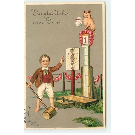 n°19286 - Carte Gaufrée - Garçon tenant un marteau près d'une attraction, et un cochon