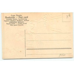 n°19360 - Carte Gaufrée - Fröhliche Ostern - Fillette et un garçon rangeant des oeufs dans un panier en osier