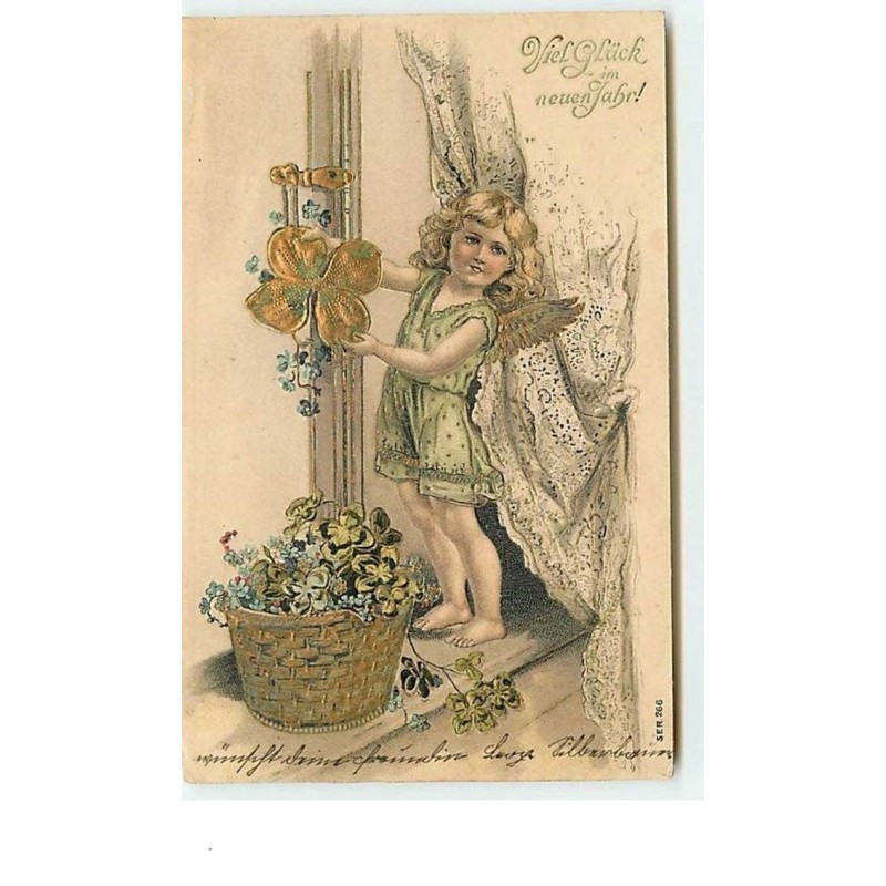 n°10894 - Carte Fantaisie Gaufrée - Angelot avec un trèfle sur un pas de porte
