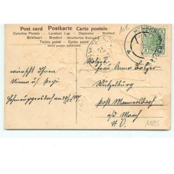 n°10895 - Carte Fantaisie Gaufrée - Angelot avec un fer à cheval sur un pas de porte