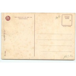 n°19512 - All Thoroughbreds - Femme tenant un cheval, et un bouledogue français en laisse