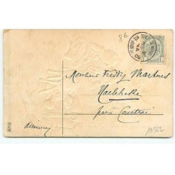 n°19562 - Carte Gaufrée - Joyeuses Pâques - Couple d'enfants tenant en laisse des agneaux en train de boire