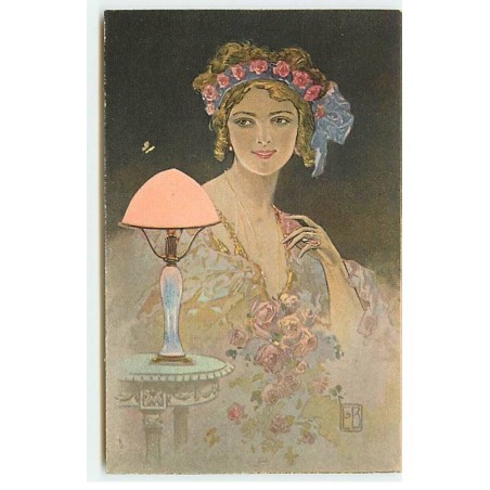 n°19608 - E.B. - Jeune femme avec des roses dans les cheveux, assise près d'une lampe, regardant un papillon