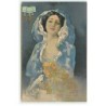 n°19612 - E.B. - Lampe - Jeune femme portant un manteau avec capuche