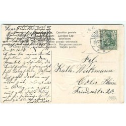 n°19884 - Carte Gaufrée - Jeune femme avec une pelle - Bonhomme de Neige