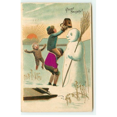 n°19885 - Carte Gaufrée - Prosit Neujahr ! - Garçons mettant un chapeau à un bonhomme de neige