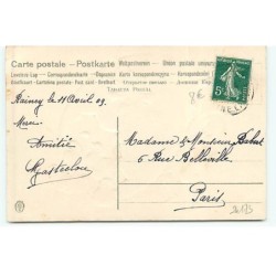 n°20173 - Carte Gaufrée - Heureuses Pâques - Garçon renversant un oeuf rempli de poussins