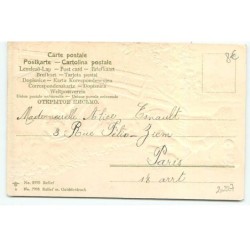 n°20227 - Carte Gaufrée - Joyeuses Pâques - Une poule et des poussins regardant une fillette nourrissant un lapin