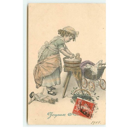 n°20261 - Joyeux Noël - Fillette faisant la lessive, avec une poupée à ses pieds