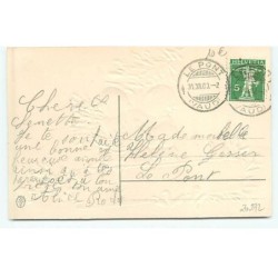 n°20272 - Carte Gaufrée - Bonne Année - Fillettes apportant un cadeau et un sapin