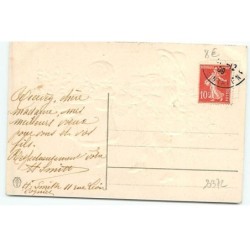 n°20372 - Carte Gaufrée - Bonne Année - Enfants apportant des cadeaux et des branches de houx