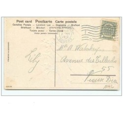 n°11042 - Carte Fantaisie Gaufrée - Chien tirant une nappe
