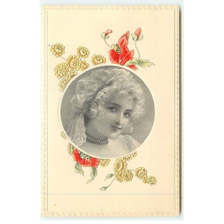 n°20564 - Carte Gaufrée - Coquelicot - Femme dans un Médaillon