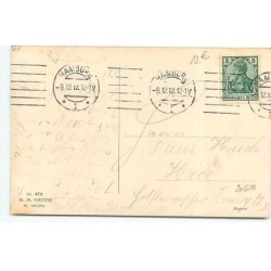 n°20611 - MM Vienne n°479 - Jeune femme mettant son manteau, et portant un chapeau avec un oiseau dessus
