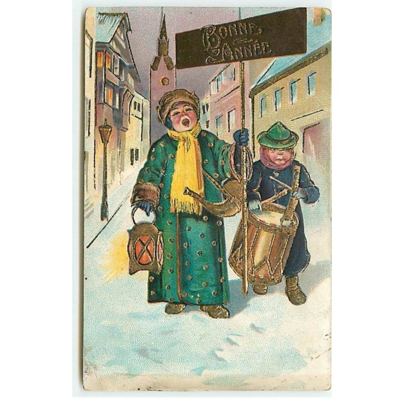 n°20884 - Carte Gaufrée - Bonne Année - Femme chantant dans la rue, accompagnée d'un homme jouant du tambour