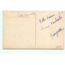 n°21038 - Bonne Année - Grete Reinwald portant des branches de gui