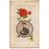 n°21205 - Carte Brodée - Portrait d'un militaire dans un médaillon et une rose brodée