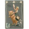 n°11247 - Carte Fantaisie Gaufrée - Enfant Facteur sur un Cochon