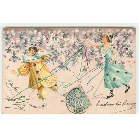 n°21296 - Carte Gaufrée - Pierrot et Colombine parmi des confettis et des fleurs
