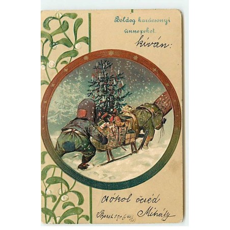 n°21388 - Carte Gaufrée - Boldog Karacsonyi ünnepeket - Nains poussant un traîneau chargé d'un sapin et de jouets