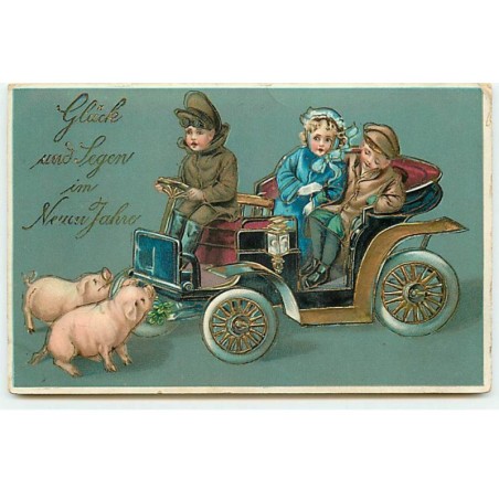 n°21483 - Glück und Legen im Neuen Jahr - Couple dans une voiture devant des cochons