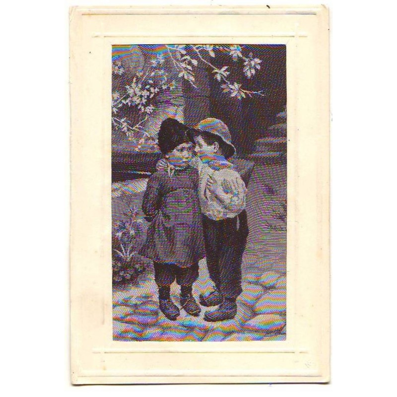 n°21504 - Carte Tissée Soie - Couple d'enfants se tenant par l'épaule